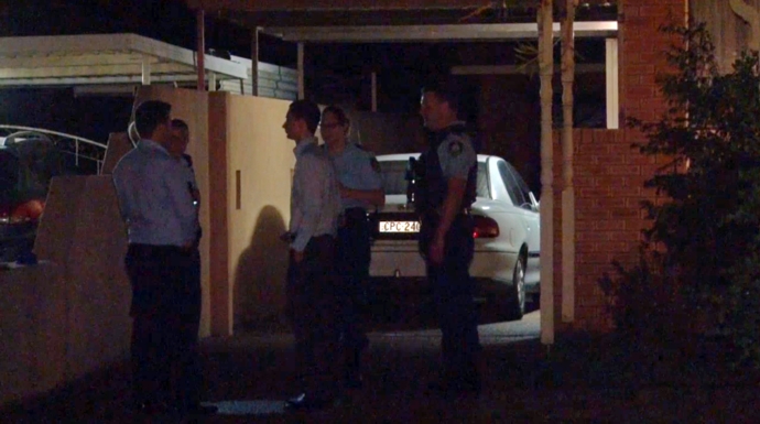 Police on the scene at Emu Plains. Photo: Jason Donnelly / TNV