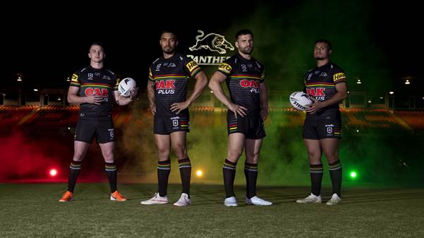 PENRITH PANTHERS 2010 MATCH WORN AWAY JERSEYS – THRILLOFTHETHRIFT